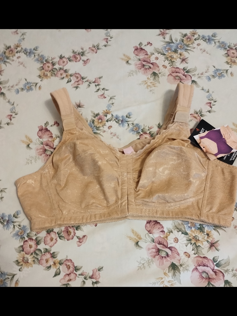 NWT Wireless, front-closure posture support bra. Size 40D